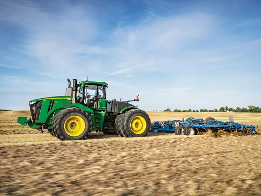 JD14 13,6 l o mocy 594 KM