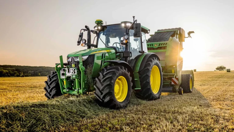 John Deere 5075M