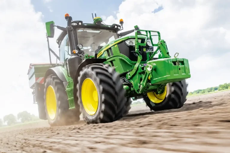 John Deere 6R 110