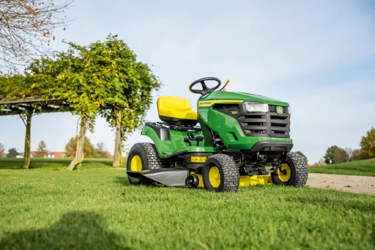 John Deere X107