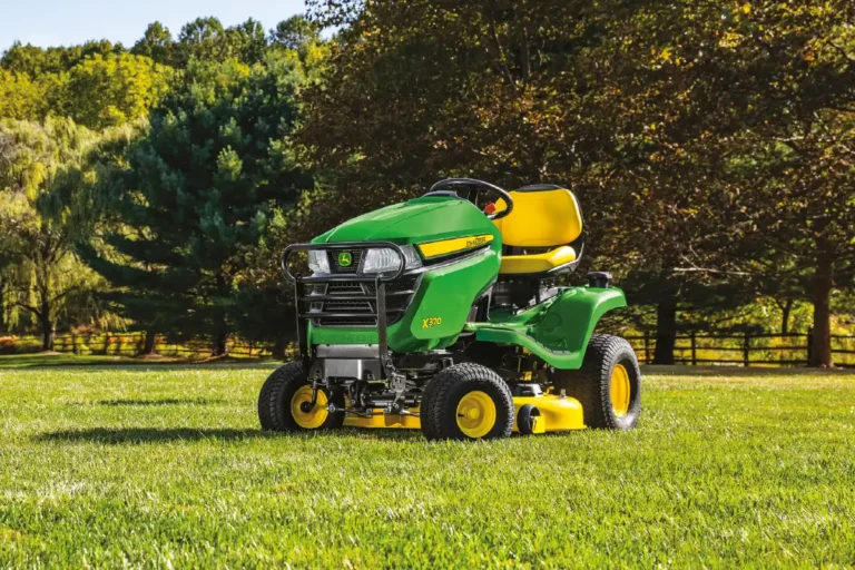John Deere X370
