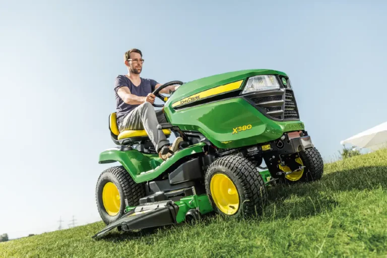 John Deere X380