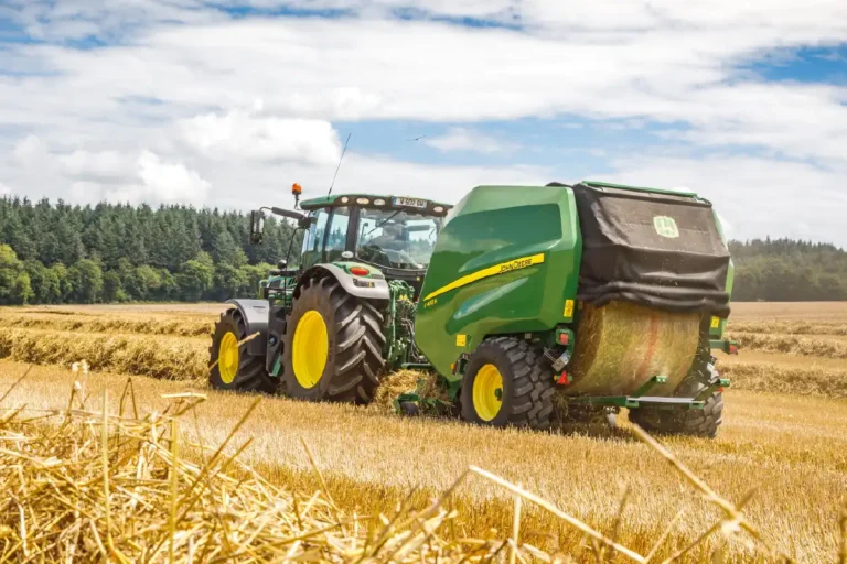 John Deere V451R
