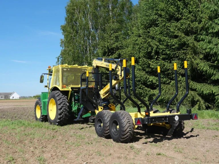 Przyczepa-ładowacz-chwytak