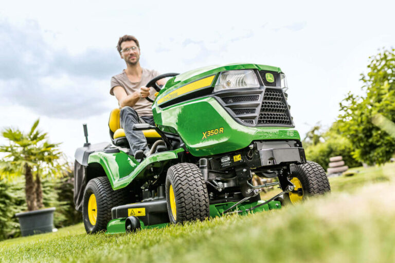 Kosiarki samojezdne John Deere serii x100, x300, x500, Z300, Z500