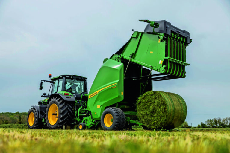 Premiera kolejnej generacji pras zwijających John Deere!