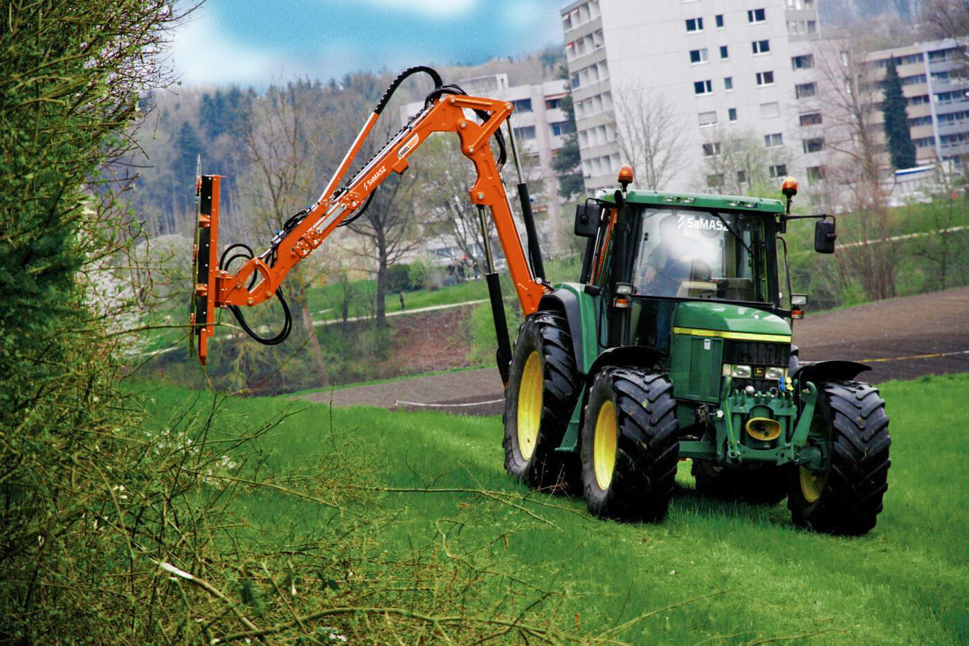 Przycinanie i pielęgnacja drzew oraz krzewów