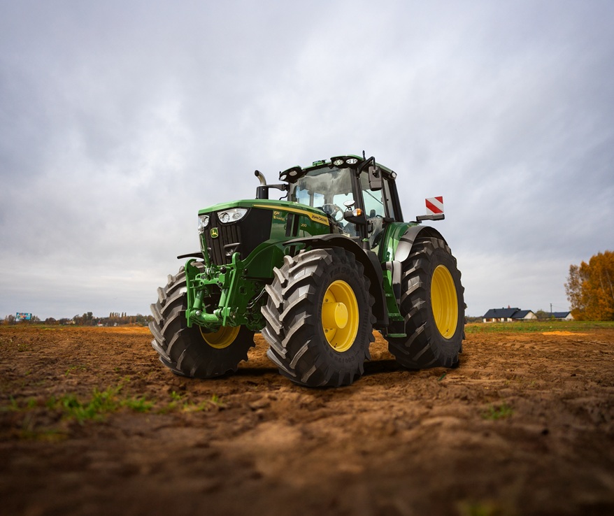 Ciągniki John Deere 6M i 6R