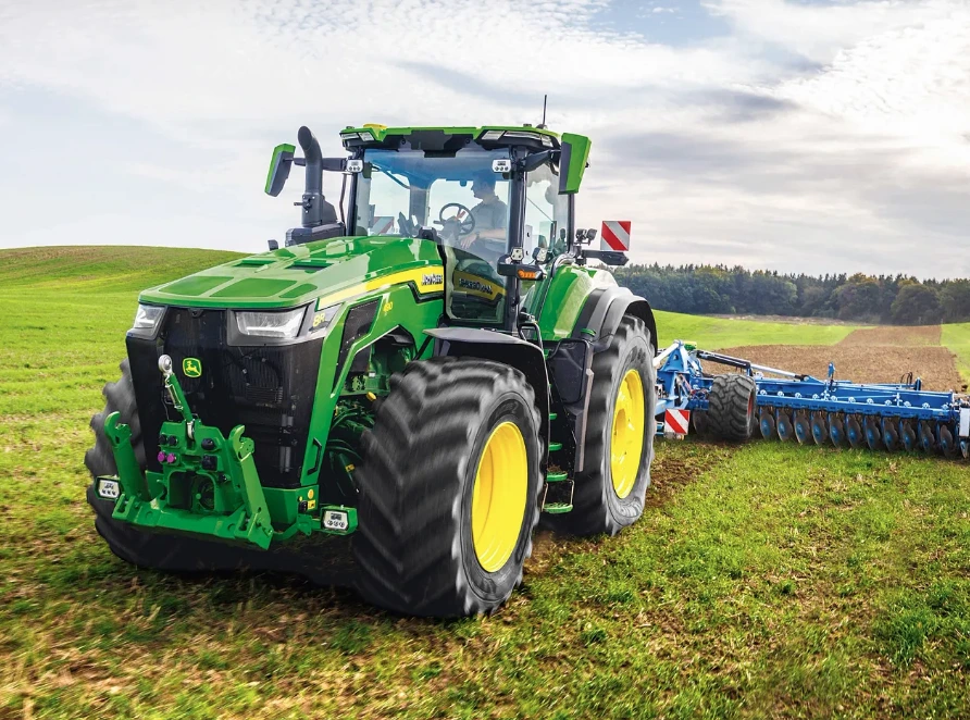 John Deere 8R 540 nowy lider