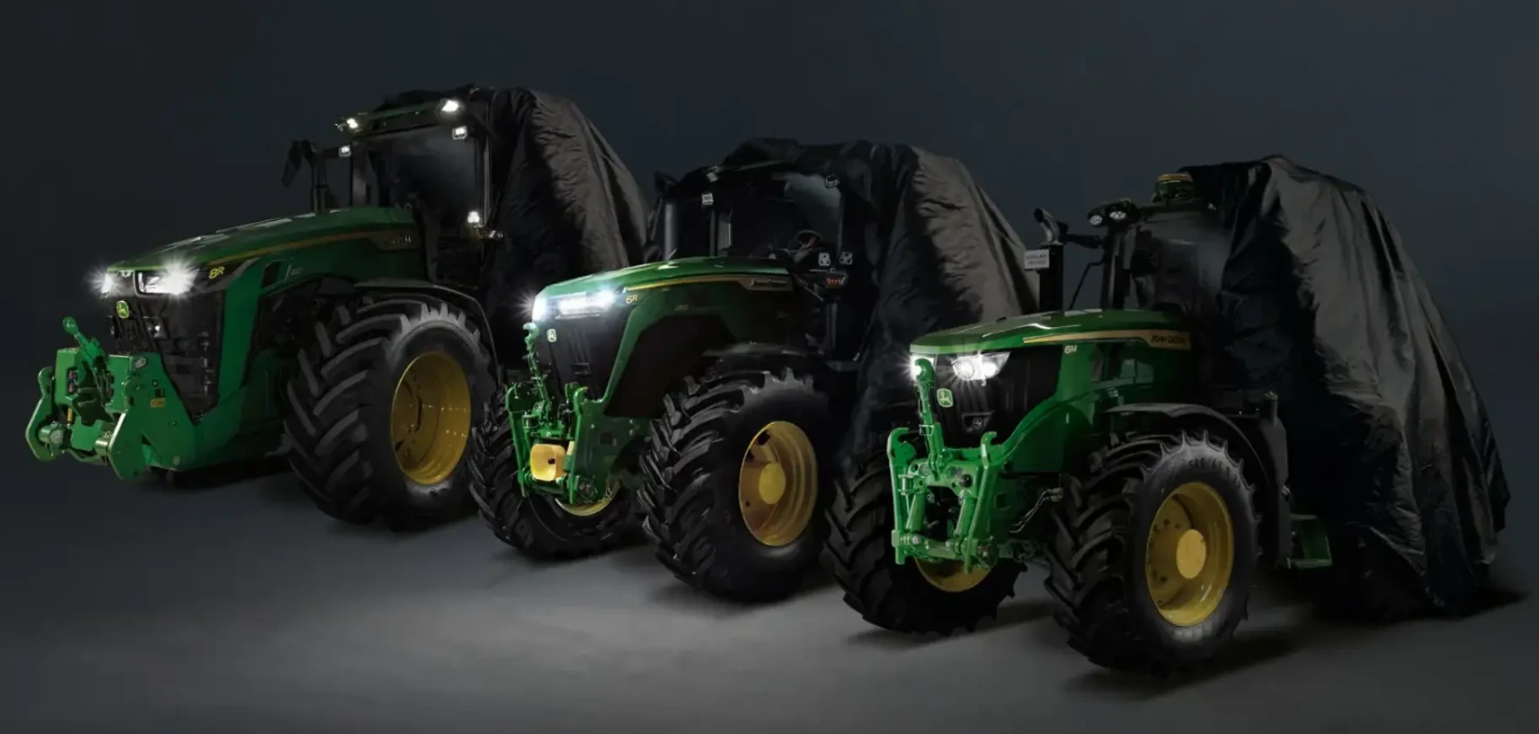 John Deere odświeża trzy serie ciągników - co zmienia się w 6M, 6R i 8R?