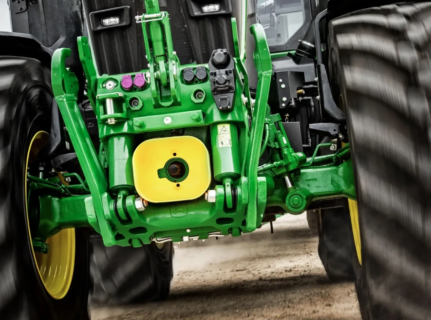 John Deere aktualizuje trzy serie ciągników - co zmienia się w 6M, 6R i 8R? 3 sport pro